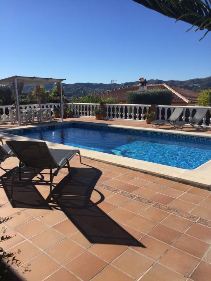 Villa Casa Las Fresas Alcaucin Bagian luar foto